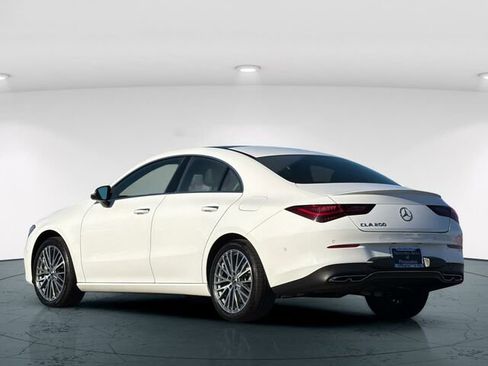 Certified 2025 Mercedes-Benz CLA 250 image 5