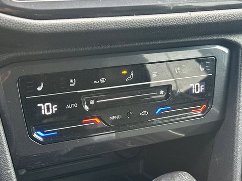 Used 2022 Volkswagen Tiguan SEL R-Line image 18