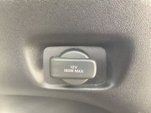 Used 2025 Honda HR-V LX image 11