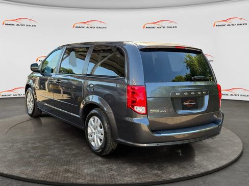 Used 2016 Dodge Grand Caravan SE w/ Quick Order Package 29E SE FWD image 8