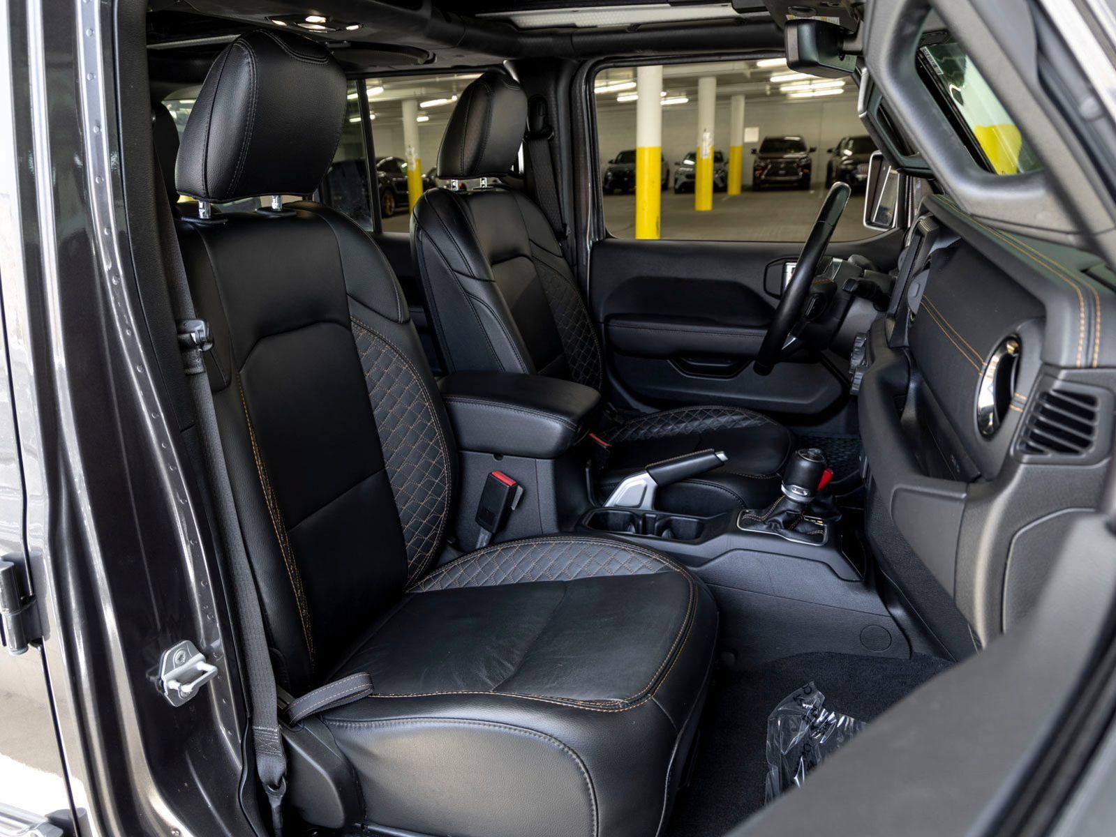 Used 2021 Jeep Wrangler Unlimited Sahara AWD/4WD image 25
