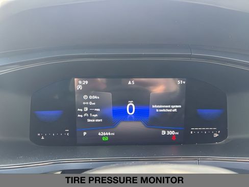 Used 2022 Volkswagen Taos SE w/ Panoramic Sunroof Package image 20