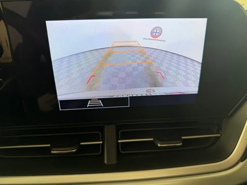 Used 2024 Chevrolet Trax LS FWD image 5