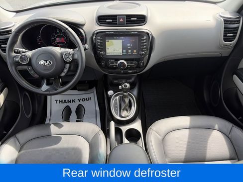 Used 2016 Kia Soul + w/ Primo Package FWD image 11