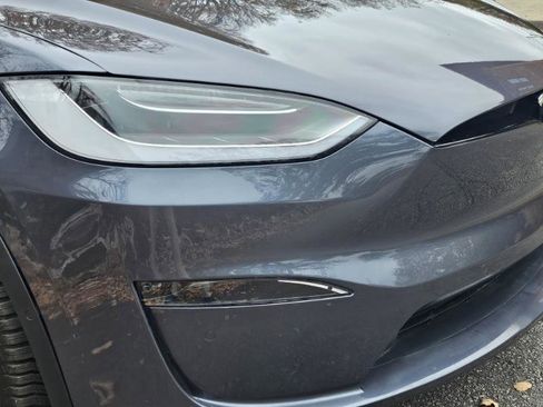 Used 2022 Tesla Model X image 27