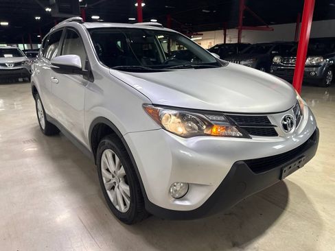 Used 2013 Toyota RAV4 Limited FWD image 8