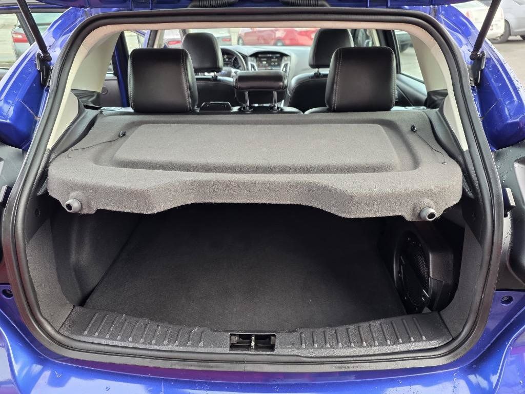 Used 2014 Ford Focus Titanium FWD image 35