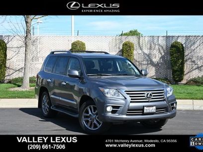 Used 2013 Lexus LX 570 4WD w/ Luxury Pkg