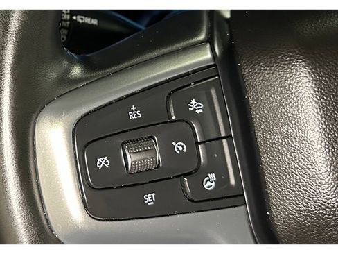 Used 2023 Chevrolet Suburban Premier image 26