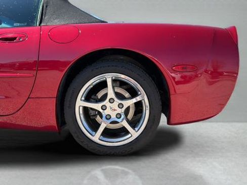 Used 2001 Chevrolet Corvette Convertible w/ Preferred Equipment Group2 image 15