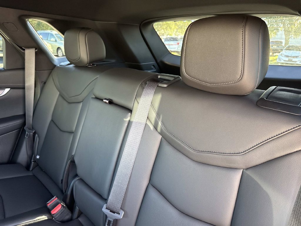 New 2026 Cadillac XT5 Luxury w/ LPO, Premium Carpet Package AWD/4WD image 14