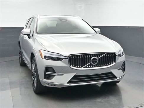 Used 2023 Volvo XC60 B5 Plus w/ Protection Package image 2