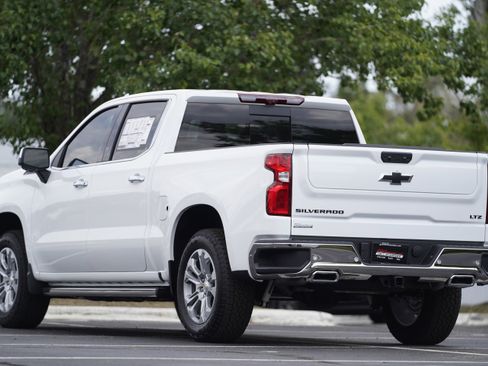 New 2026 Chevrolet Silverado 1500 LTZ w/ LTZ Premium Package AWD/4WD image 3