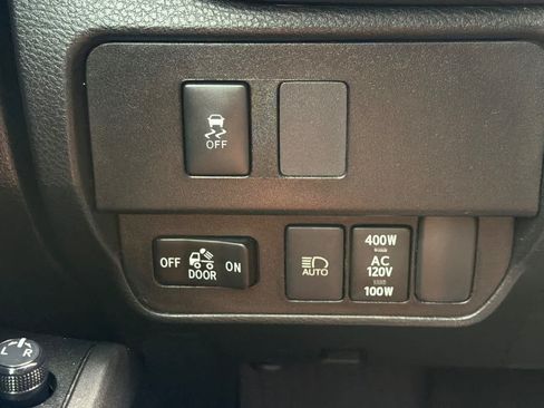 Used 2021 Toyota Tacoma TRD Sport w/ Technology Package RWD image 28