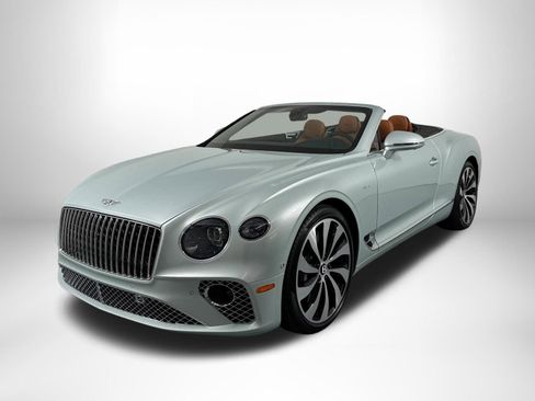 Used 2024 Bentley Continental GT Azure image 7