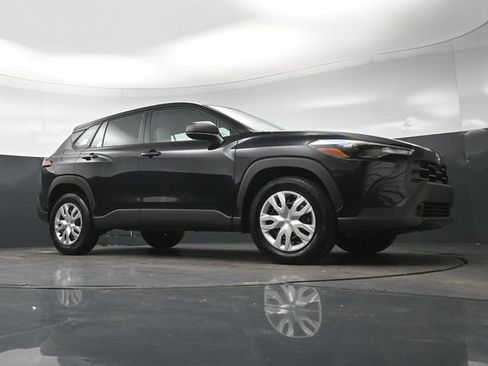Used 2026 Toyota Corolla Cross L FWD image 30
