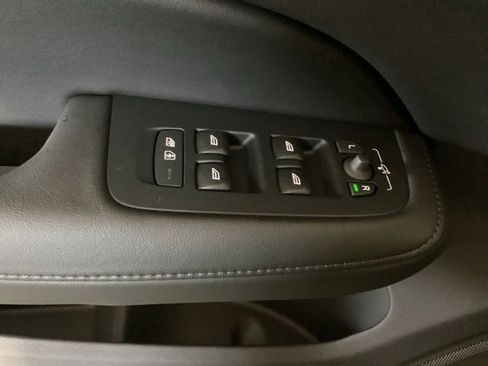 New 2026 Volvo V60 B5 Cross Country Plus w/ Climate Package image 18