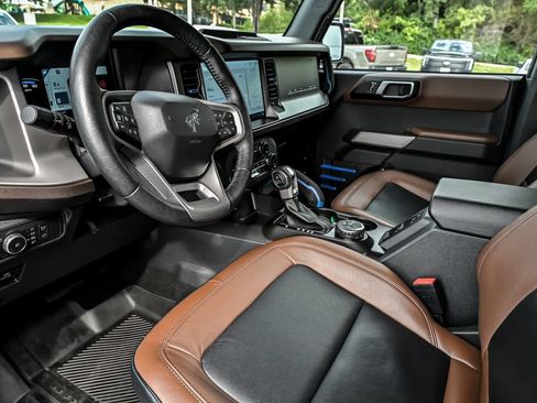 Certified 2022 Ford Bronco Outer Banks AWD/4WD image 11