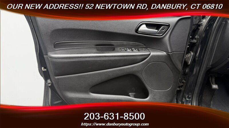 Used 2021 Dodge Durango SXT AWD/4WD image 11