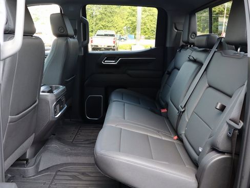 Used 2023 GMC Sierra 1500 SLT w/ SLT Premium Package image 22