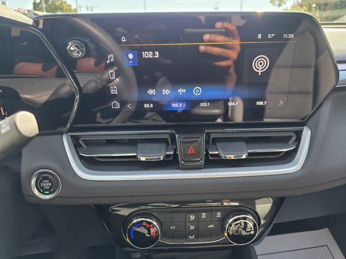 Used 2025 Chevrolet TrailBlazer LT image 17