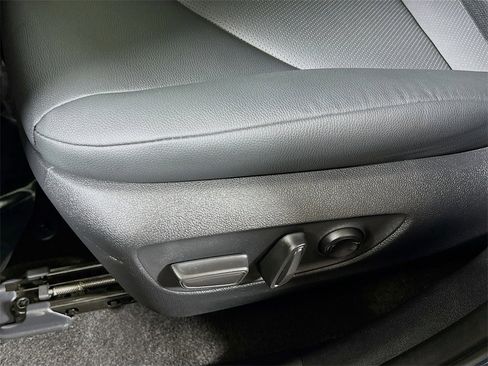 Certified 2024 Toyota Grand Highlander XLE image 18