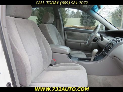 Used 2000 Toyota Avalon XL image 7