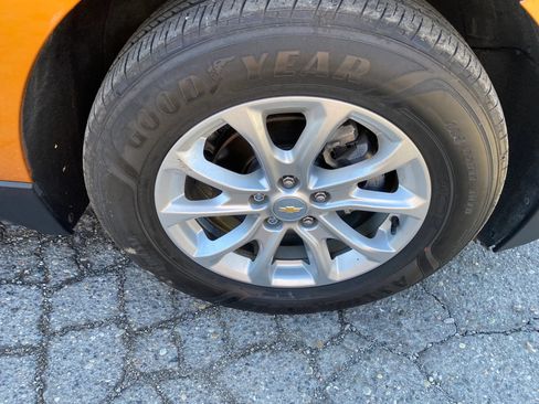 Used 2018 Chevrolet Equinox LS FWD image 25