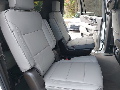 New 2026 GMC Yukon XL Elevation w/ Elevation Premium Package image 11