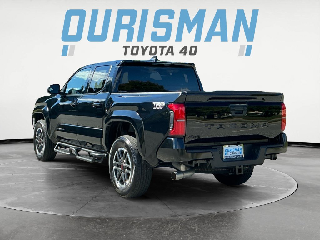 Used 2025 Toyota Tacoma TRD Sport AWD/4WD image 5