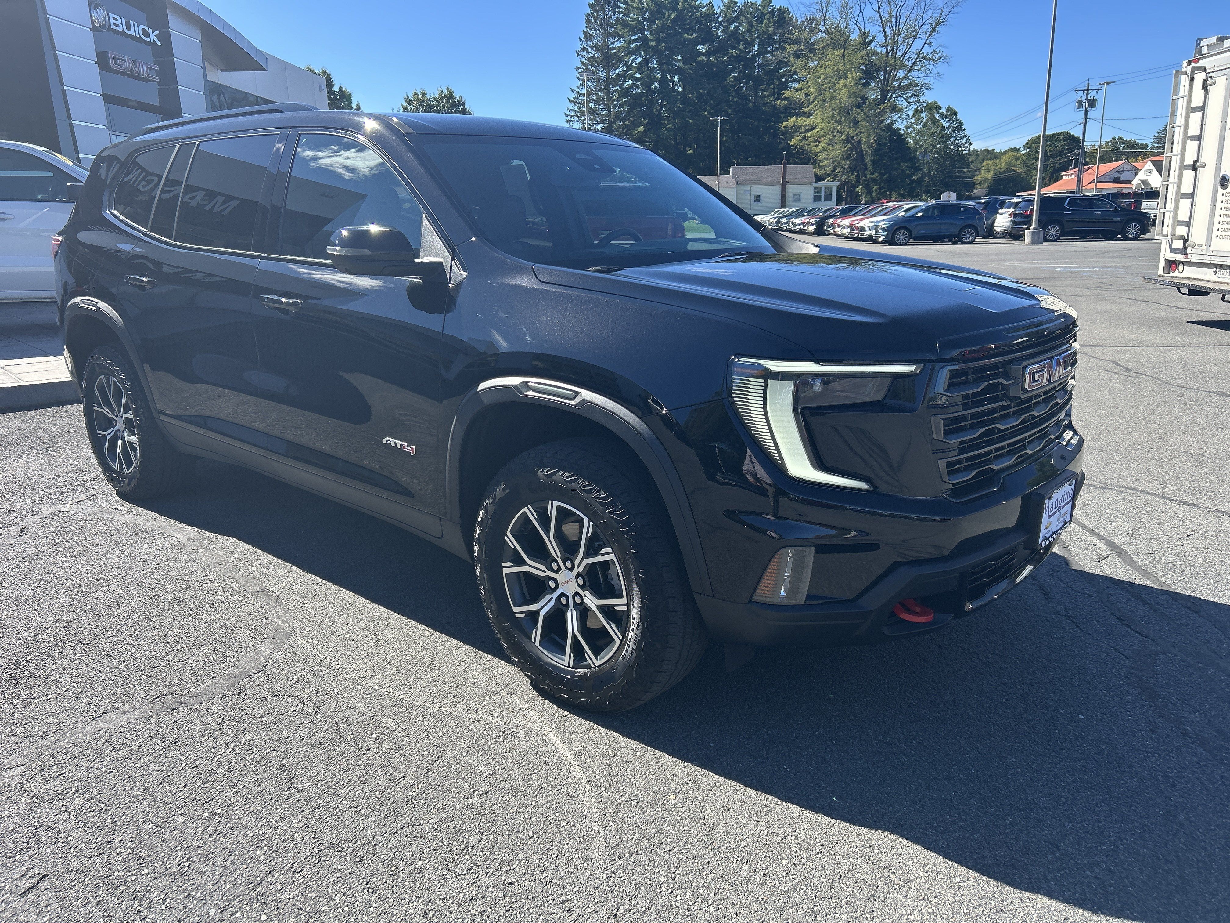 Used 2024 GMC Acadia AT4 w/ Luxury Package AWD/4WD image 16