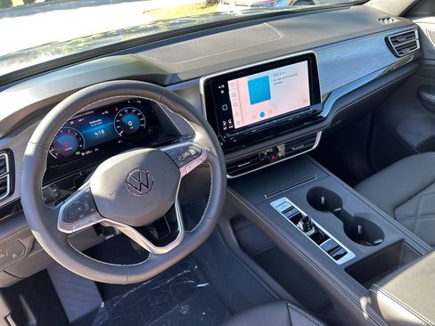 New 2026 Volkswagen Atlas Cross Sport SE image 19