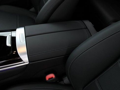 New 2025 Mercedes-Benz GLC 300 4MATIC image 29