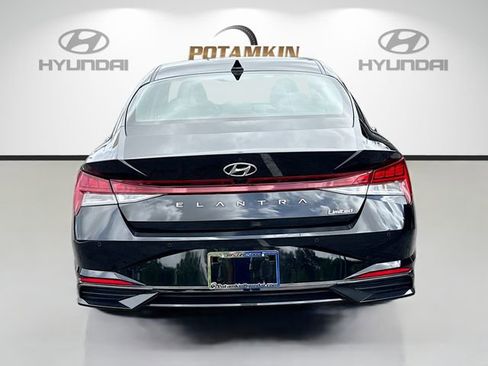 Certified 2023 Hyundai Elantra Limited w/ Cargo Package image 6