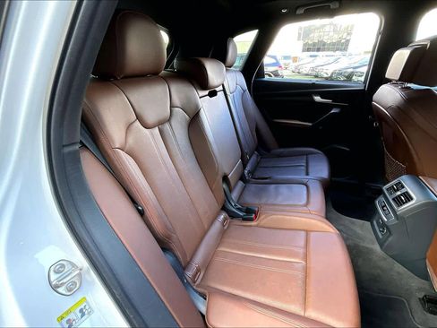 Used 2019 Audi Q5 2.0T Premium Plus w/ Premium Plus Package image 19
