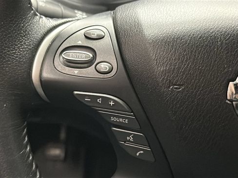 Used 2018 Nissan Pathfinder SV AWD/4WD image 28