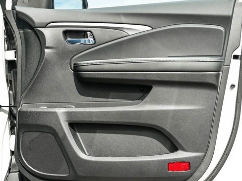 New 2026 Honda Ridgeline RTL image 8