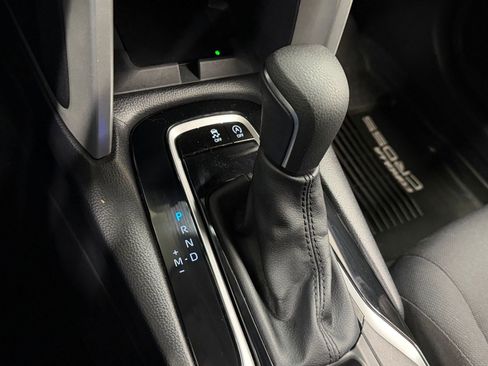 Used 2024 Toyota Corolla Cross LE w/ Moonroof Package image 14