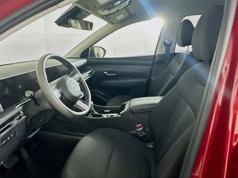 Used 2025 Hyundai Tucson SEL FWD image 13