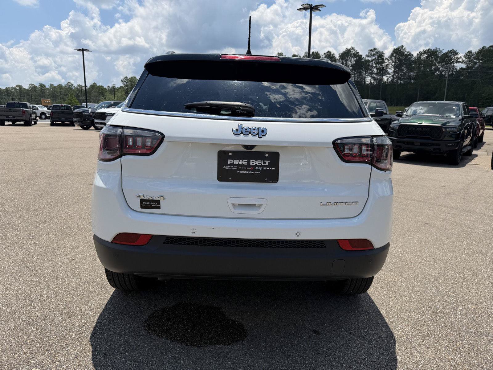 Certified 2025 Jeep Compass Limited AWD/4WD image 5