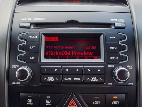 Used 2011 Kia Sorento EX FWD image 24