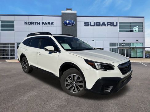 Used 2020 Subaru Outback Premium image 1