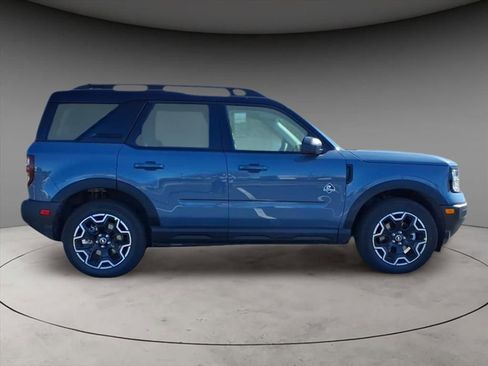 New 2025 Ford Bronco Sport Outer Banks image 9