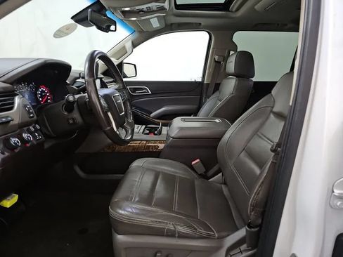 Used 2016 GMC Yukon Denali w/ Open Road Package AWD/4WD image 3
