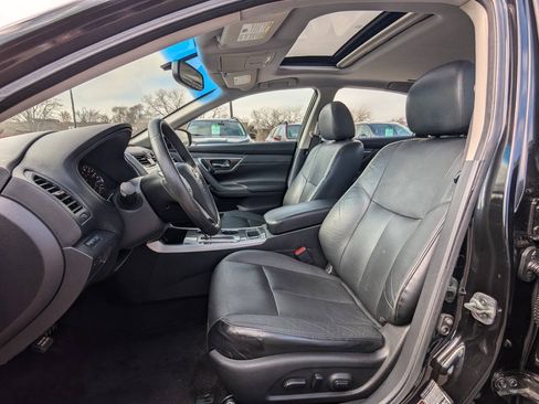 Used 2015 Nissan Altima 2.5 SL w/ Technology Package FWD image 13
