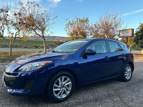 Used 2013 MAZDA MAZDA3 i Touring image 4
