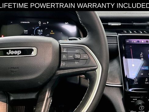 Used 2024 Jeep Grand Cherokee Limited w/ Black Appearance Package RWD image 27