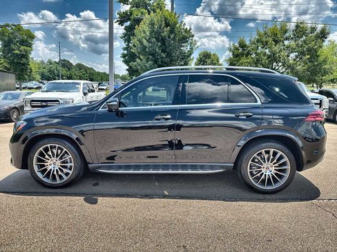 Used 2026 Mercedes-Benz GLE 450e 4MATIC image 5