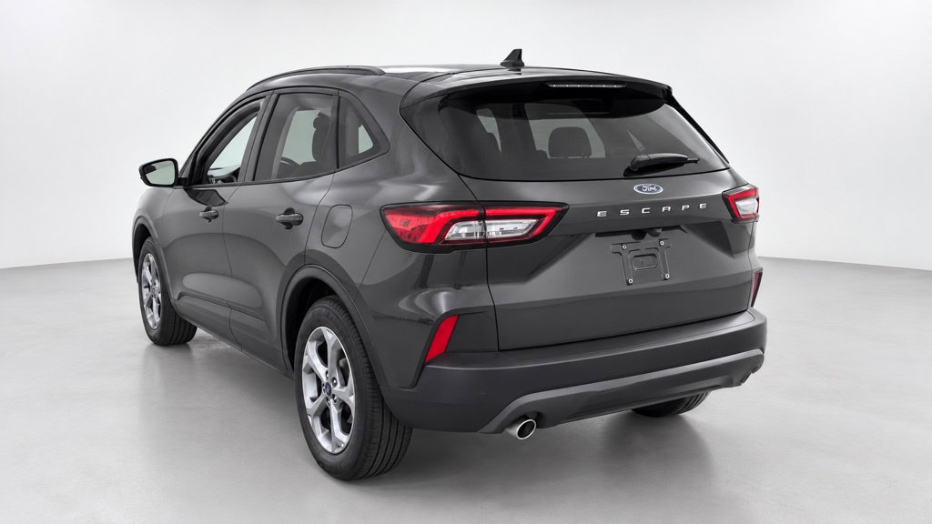 Used 2024 Ford Escape ST-Line w/ Tech Pack #1 FWD image 7