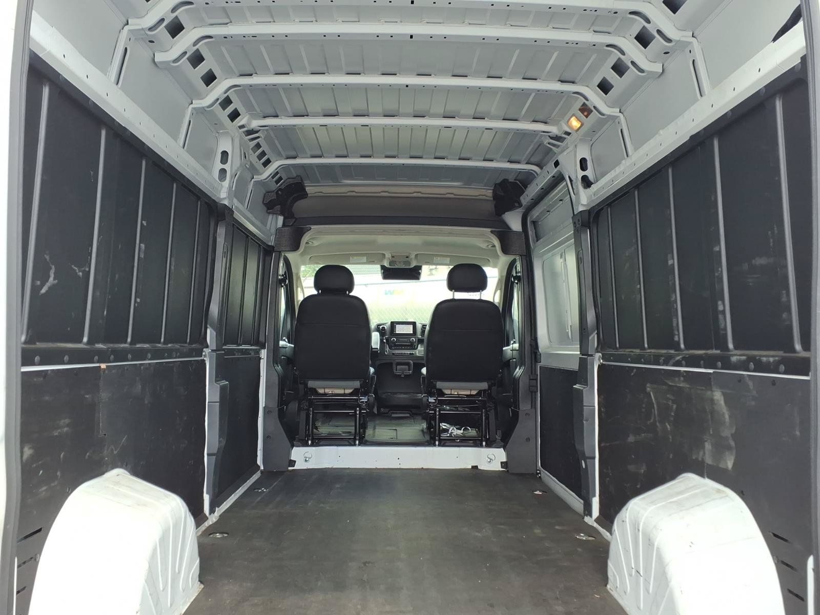 Used 2023 RAM ProMaster 2500 FWD image 13